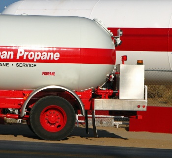 Truckers get HOS waivers to deal with propane shortage