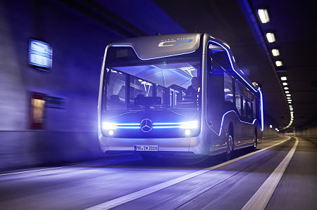 Daimler unveils future bus on Amsterdam BRT line