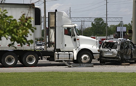 Industry weighs in on FMCSA’s insurance requirements study