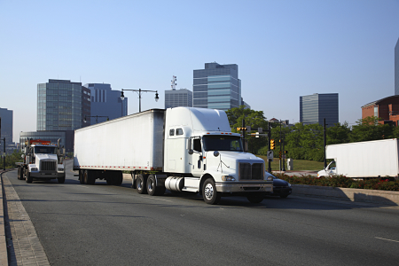 Trucking industry, unions clash over driver classification in New Jersey
