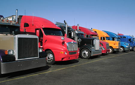 Trucking and travel plaza industry leaders announce parking initiative