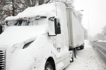 Truck drivers offer safety tips for winter road conditions
